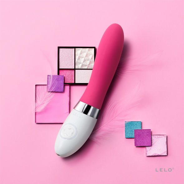 LELO-Liv-2-vibromasseur-pour-point-G-rose-design